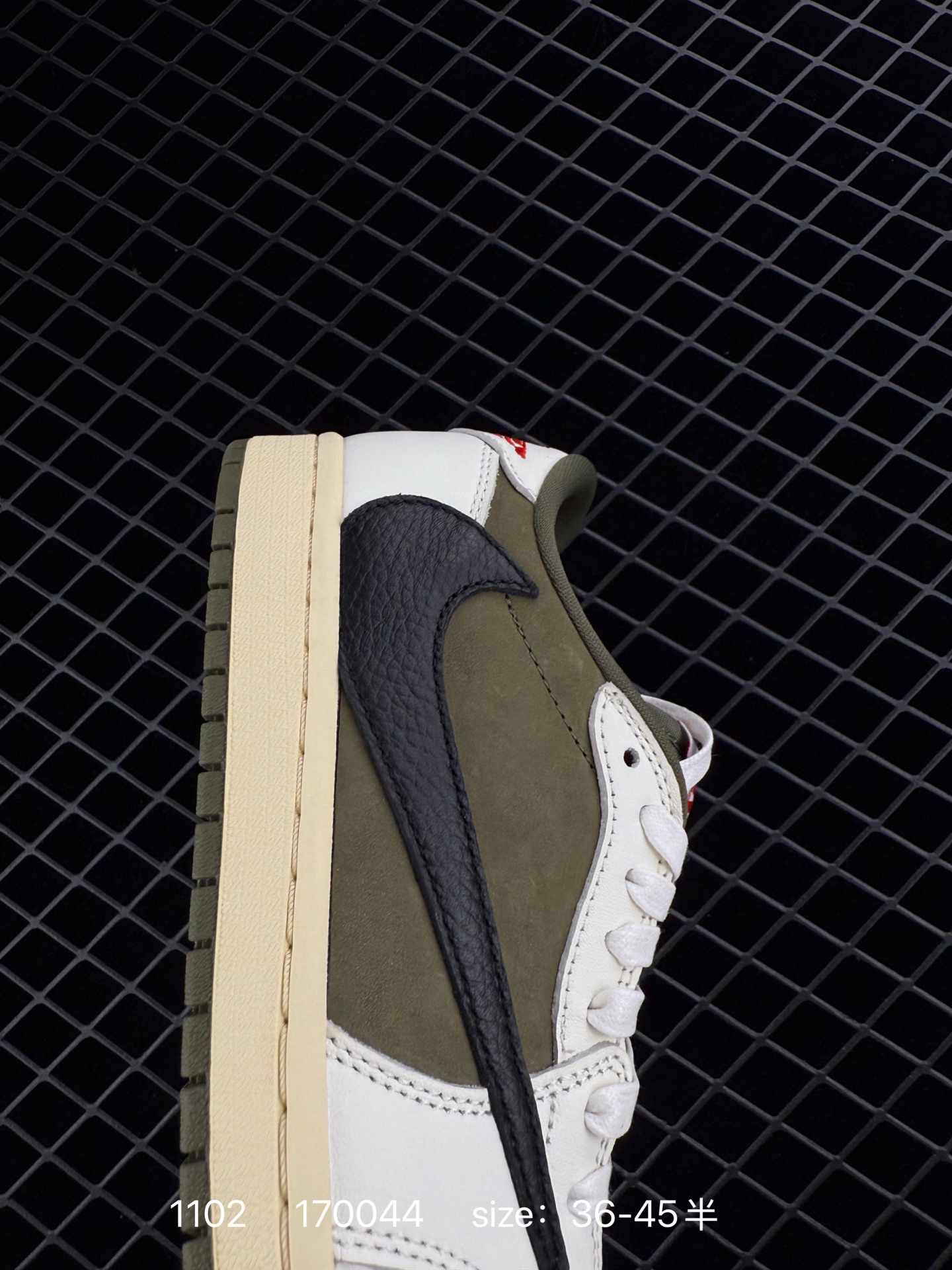 Travis Scott x Air Jordan 1 ” Reverse Mocha “